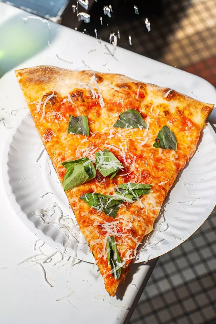 Savor Pizza or Deluxe Meal for 4: Includes Pizza, Sides & Drinks