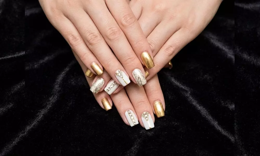 Creative Nail Art Sets: Freestyle, Swarovski, Ombre, Custom Designs