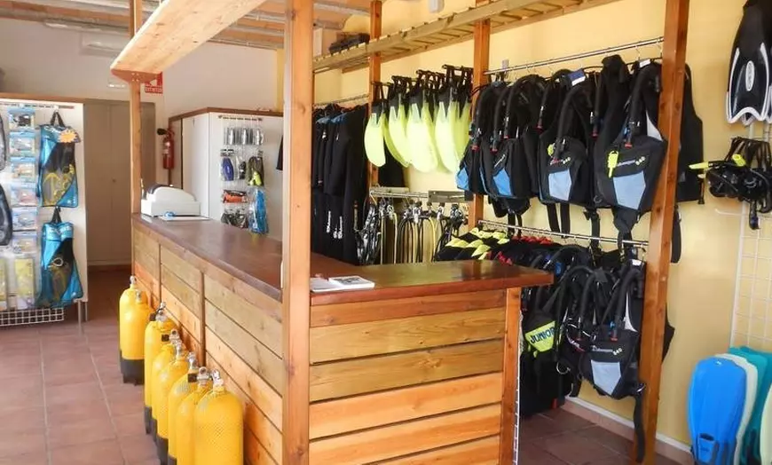 Image 10: Bautismo de buceo para 1 o 2 personas con material, fotos y vídeos