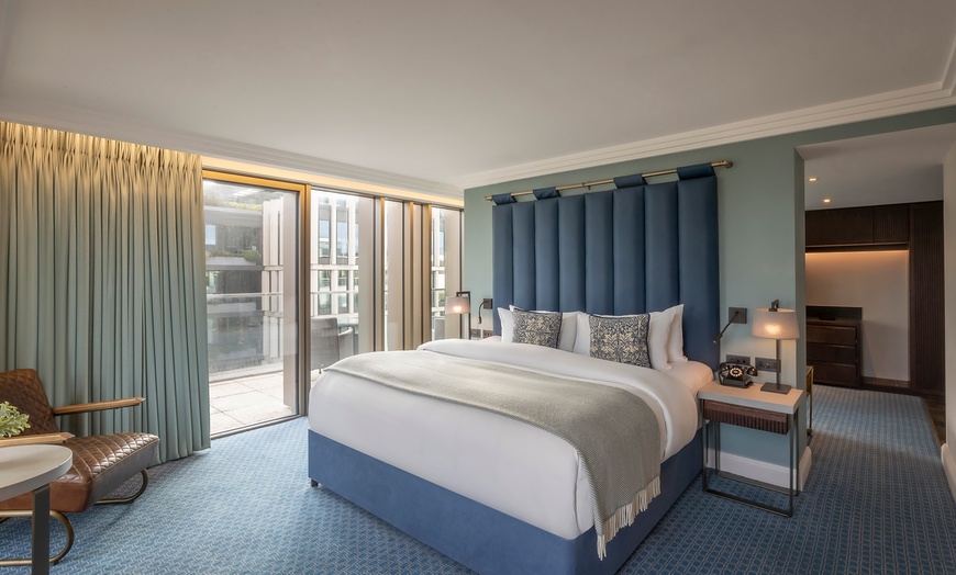 Image 10: Cambridgeshire: Deluxe Double Room or Executive King Room w/ Breakfast