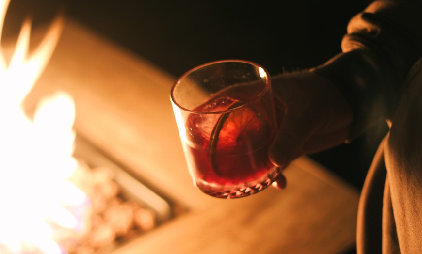 Image 11: Award-Winning Spirits Flight, Cocktail & FREE Glencairn Glass