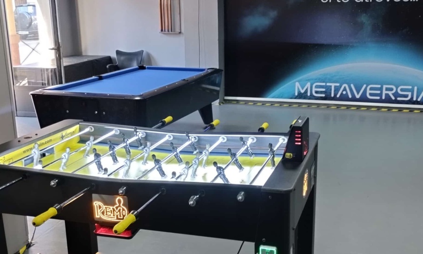 Image 4: 30 o 60 minutos de realidad virtual y bebida para 2 o 4 personas