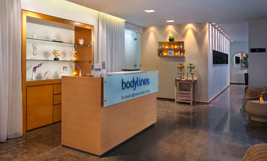 Image 5: 60-minute Anti-Cellulite Spa Treatment & More with Pool Access