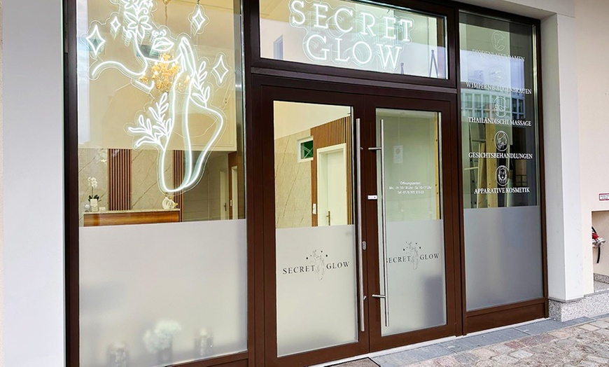 Image 5: 60 Min. Relax Thai-Ganzkörper-Massage / Fußreflex-Massage für 1 Dame