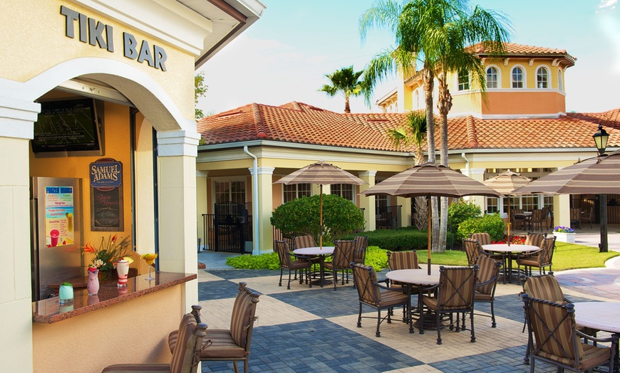 Image 4: Family Suites Hotel in Orlando near Theme Parks with Shuttle & Pool