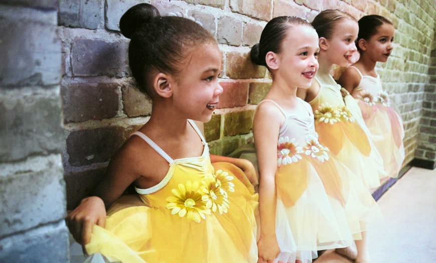 Image 2: Drop-In Dance Class or 4 Weeks of Dance Classes