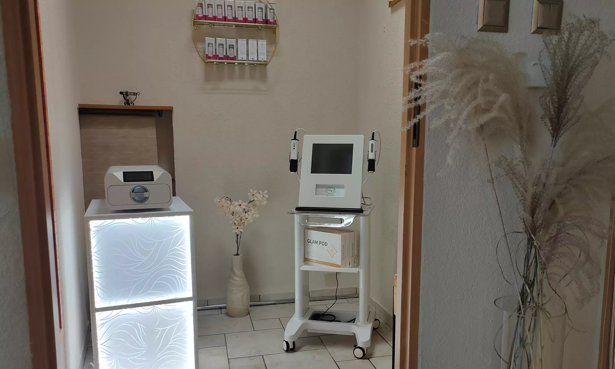 Podkreśl swoje oczy dzięki hennie rzęs i brwi z regulacją