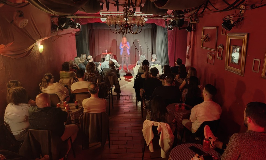 Image 3: Barcelona Comedy Club: entrada con consumición para 1, 2 o 4 personas
