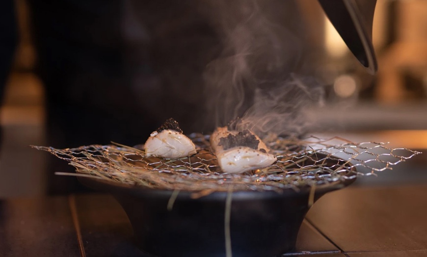 Image 3: Menu atypique "Black Out Eveil des sens" à l'Alchimie By Chaps