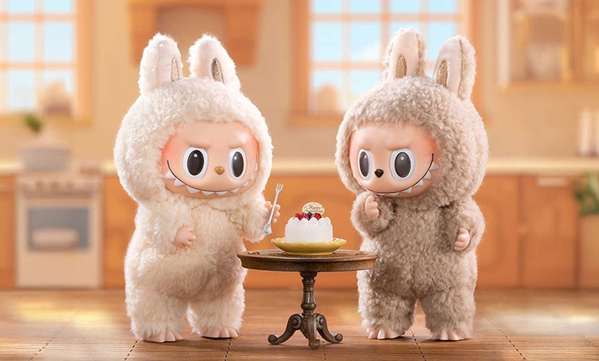 Image 2: Figura coleccionable Labubu Macaron de Pop Mart