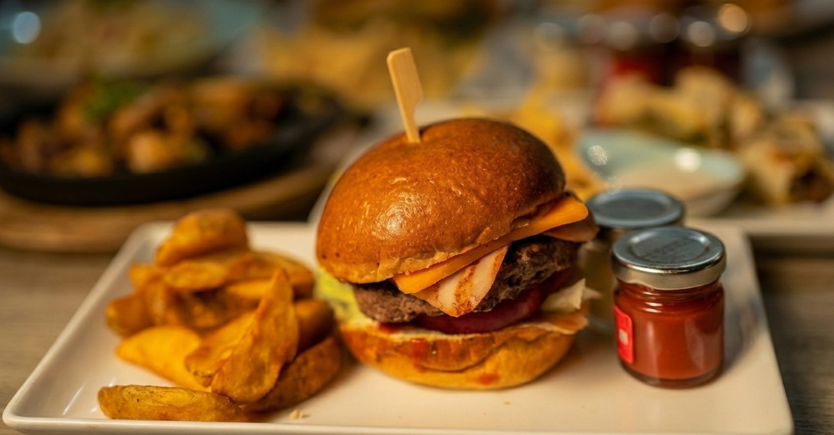 4-course International Menu W Soft Drink – Adults & Children 4-course International Menu W Soft Drink – Adults & Children