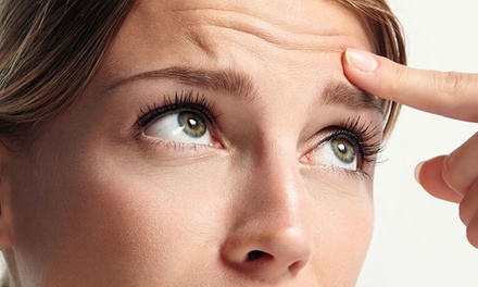 Tratamiento reafirmante inyectado con efecto lifting en entrecejo - JullsMakeup Studio