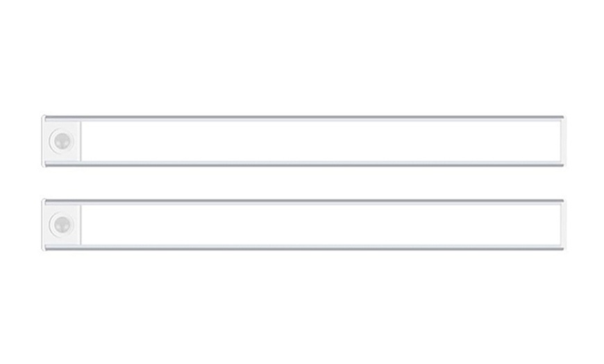Image 7: Two Packs of Rechargeable Motion Sensor Under-Cabinet Lights