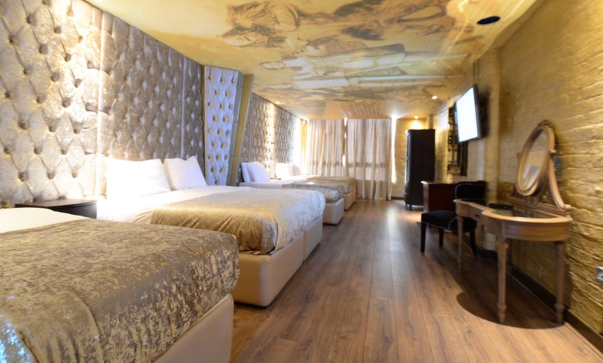 Image 12: Liverpool: Luxury Double Room with Jacuzzi, Prosecco, & Late Checkout