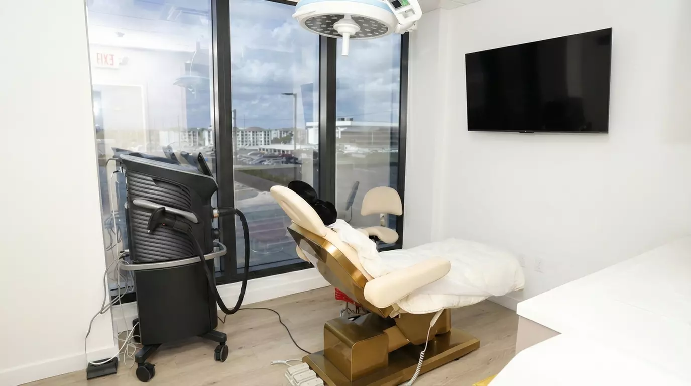 Non-Invasive Three Laser Hair Restoration with FoLix Treatments