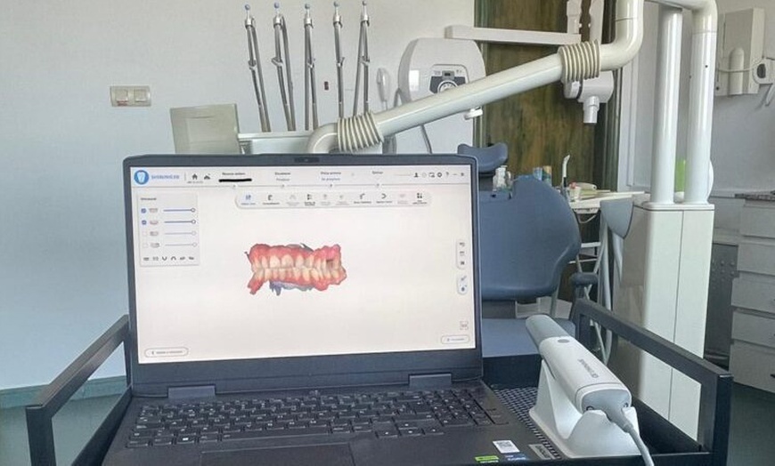 Image 3: Descuento en ortodoncia con alineadores invisibles en 1 o 2 arcadas