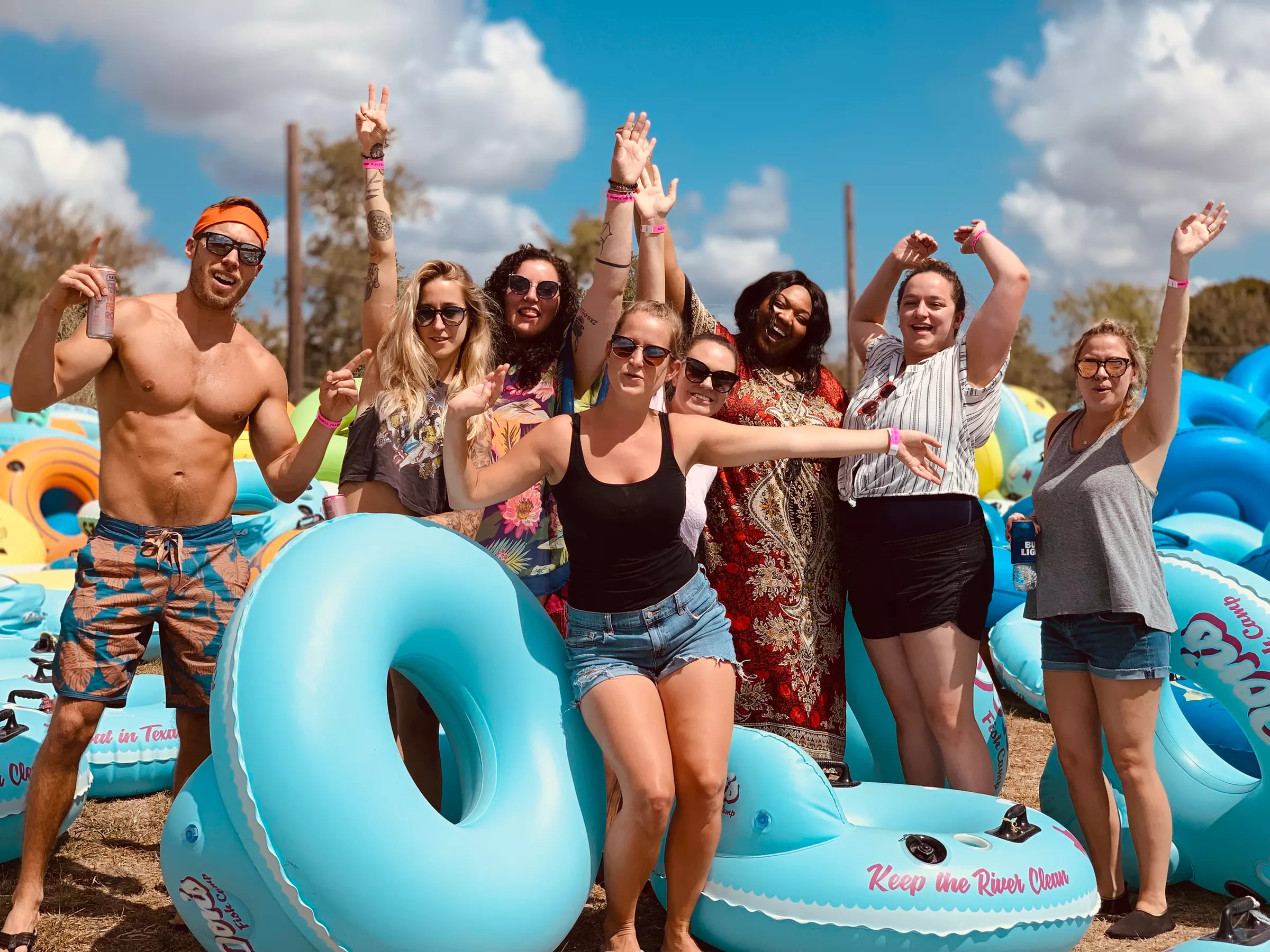 River Tubing Adventure with Transportation – San Marcos River