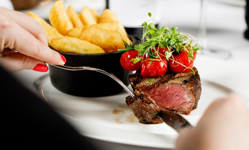 Image 7: Sizzle & Sip: Steak & Wine for Two or Sharing Steak Experience