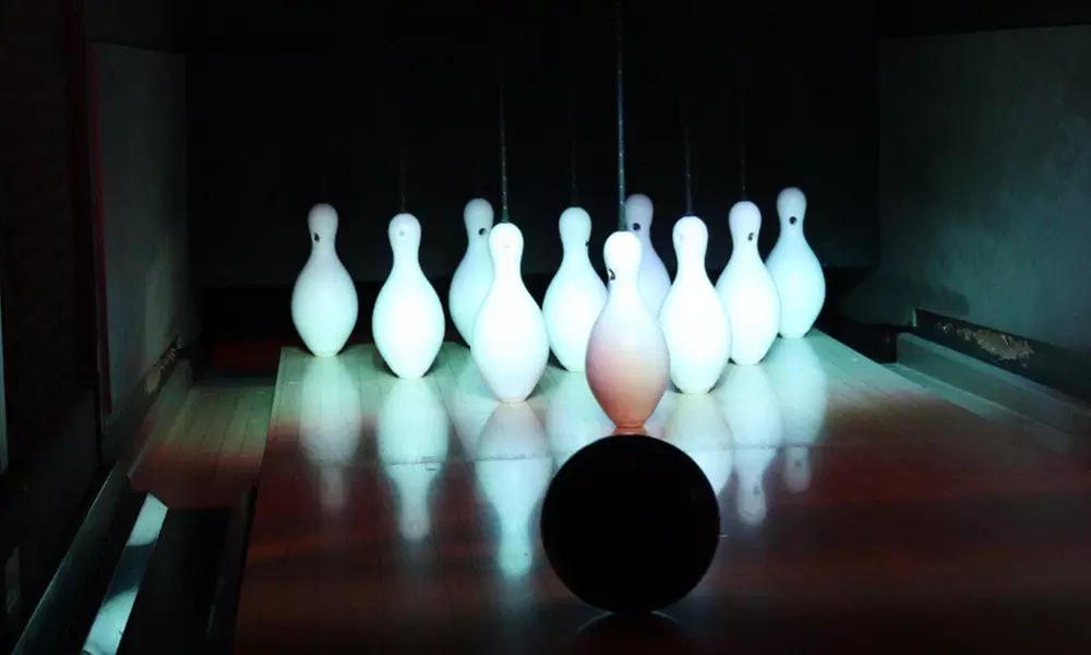 1 Std. Kneipenbowling für 2-6 Personen inkl. 2 Pizza nach Wahl (31% sparen) - Second Medium