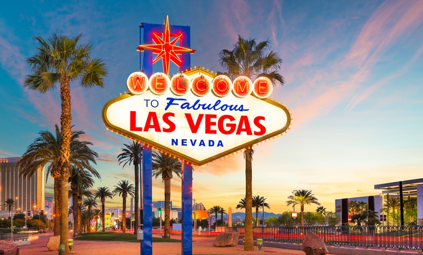 Image 3: ✈ 3- or 4-Day Las Vegas with Air – 4★ Hotel | Weekender Breaks