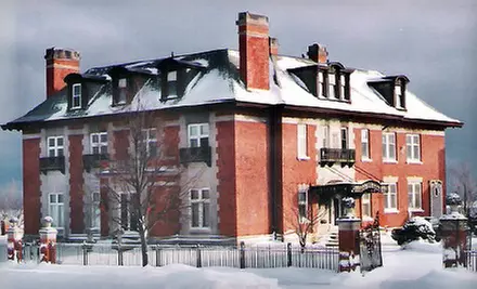One-Night Stay at Lake View Mansion Bed-and-Breakfast (Up to 51% Off) - Primary Image