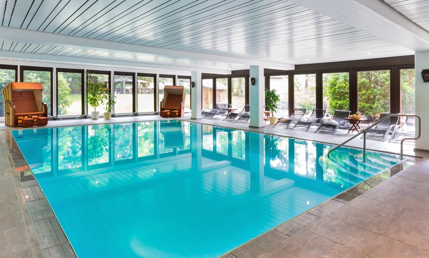 Image 3: 30 Min. Verwöhnpaket mit Hamam-Behandlung, Schwimmbad & Sauna