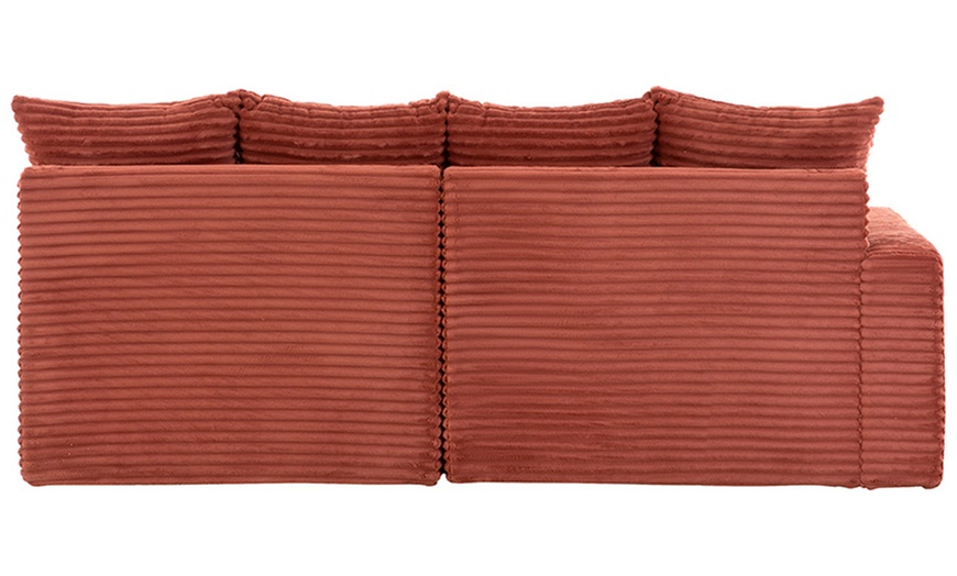 Image 15: Canapé d'angle "Kendari" de Kocoon en velours côtelé