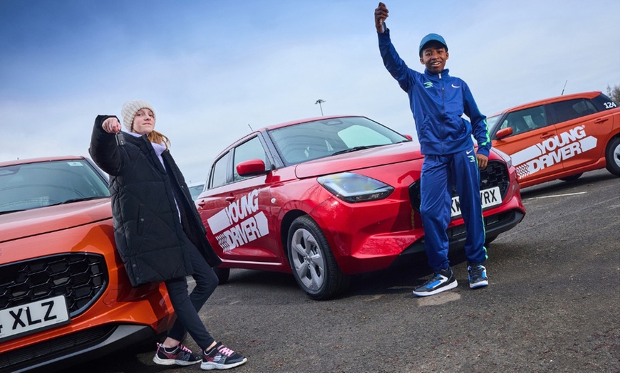 Image 1: 30, 60-Minute Taster Driving Lessons