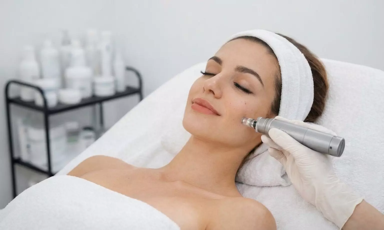 Refresh with One or Two Sessions - Medical Microneedling with Exosomes