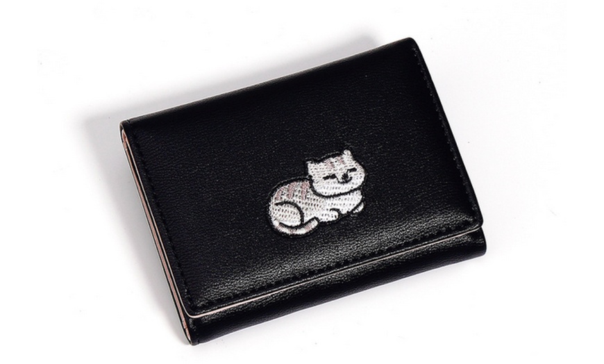 Image 8: Compact Cat-Themed Wallet