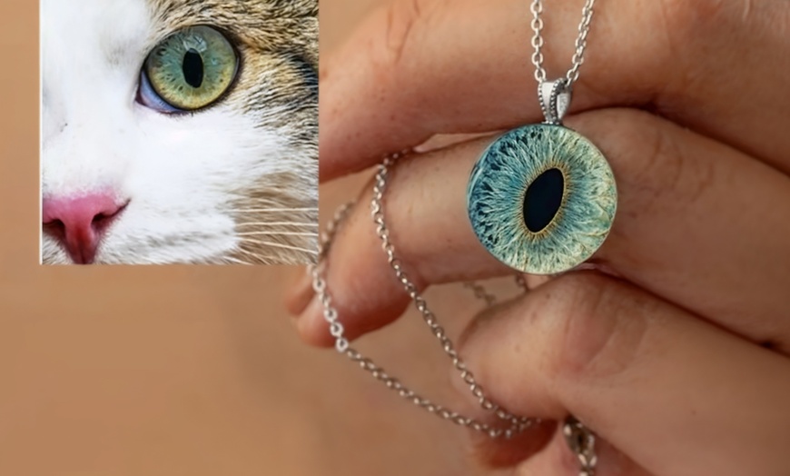 Image 7: Custom Iris Photo Art For Couples, Families or Pets