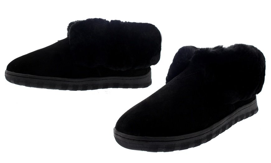 Image 20: Men's Sheepskin Slippers