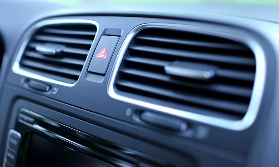 Serwis klimatyzacji z napełnianiem czynnika R134A i odgrzybianiem od 49,99 zł w Autolizak - Primary Image