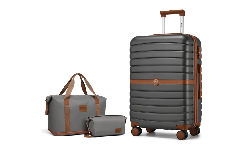 Image 11: Ensemble valise, sac de voyage et pochette gris et marron