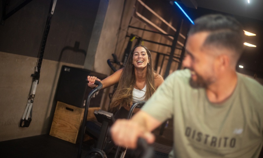 Image 2: 5 o 10 sesiones de yoga o pilates sin permanencia, con 13 ubicaciones