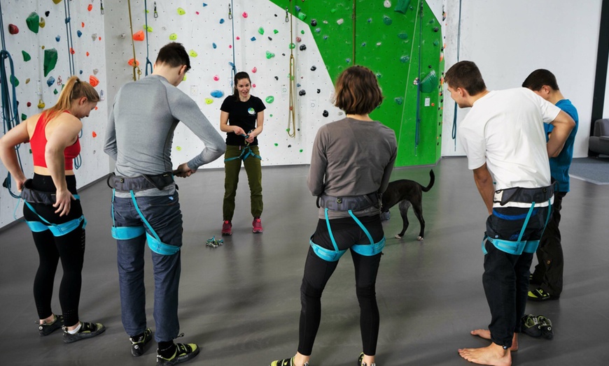 Image 3: Klettern oder Bouldern ohne Vorkenntnisse und Partner für 1-4 Personen