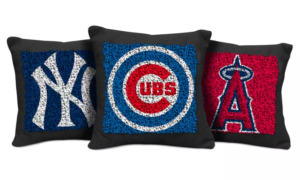 MLB Latch Hook Pillow-Making Kit - Primary Image