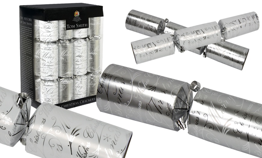 Image 9: Tom Smith Christmas Crackers