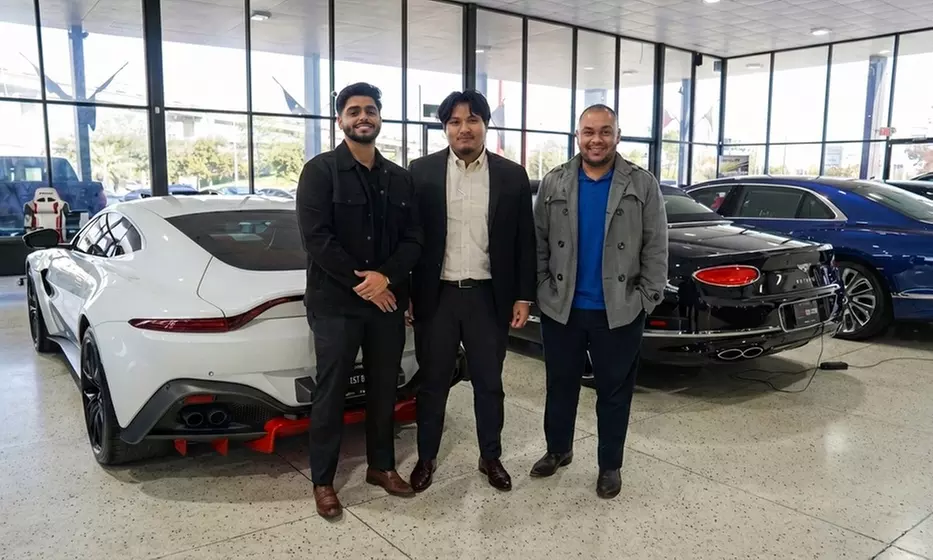 Domestic or European Vehicle Oil Change with/without Brake Inspection