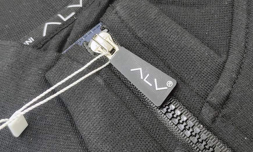 Image 10: Tuta homewear felpata ALV di Alviero Martini