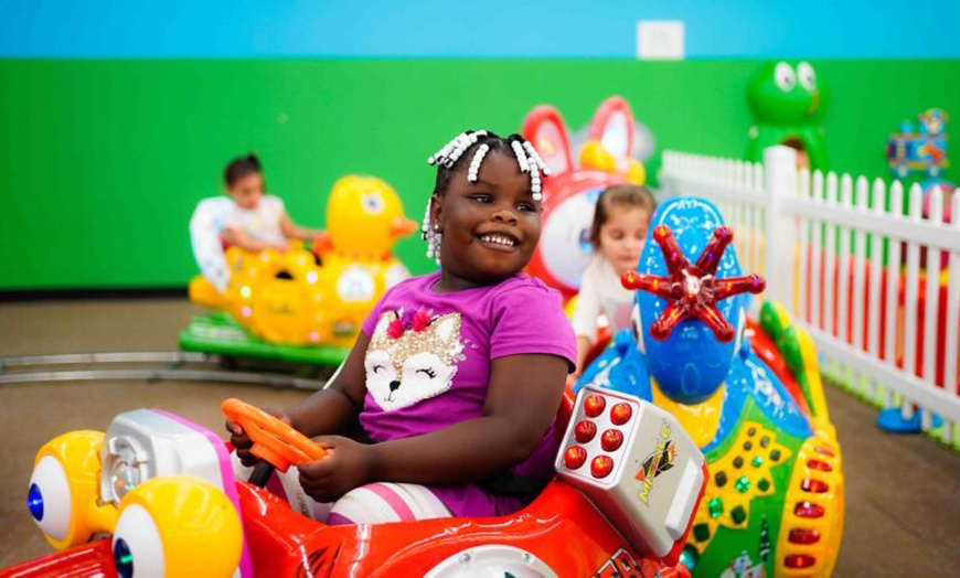 Image 4: Indoor Playground Admission and Membership at Kidz Klub Danbury Fair