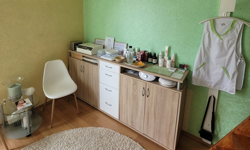 Image 3: Klassische oder japanische Kobido Gesichtsmassage inkl. Extras