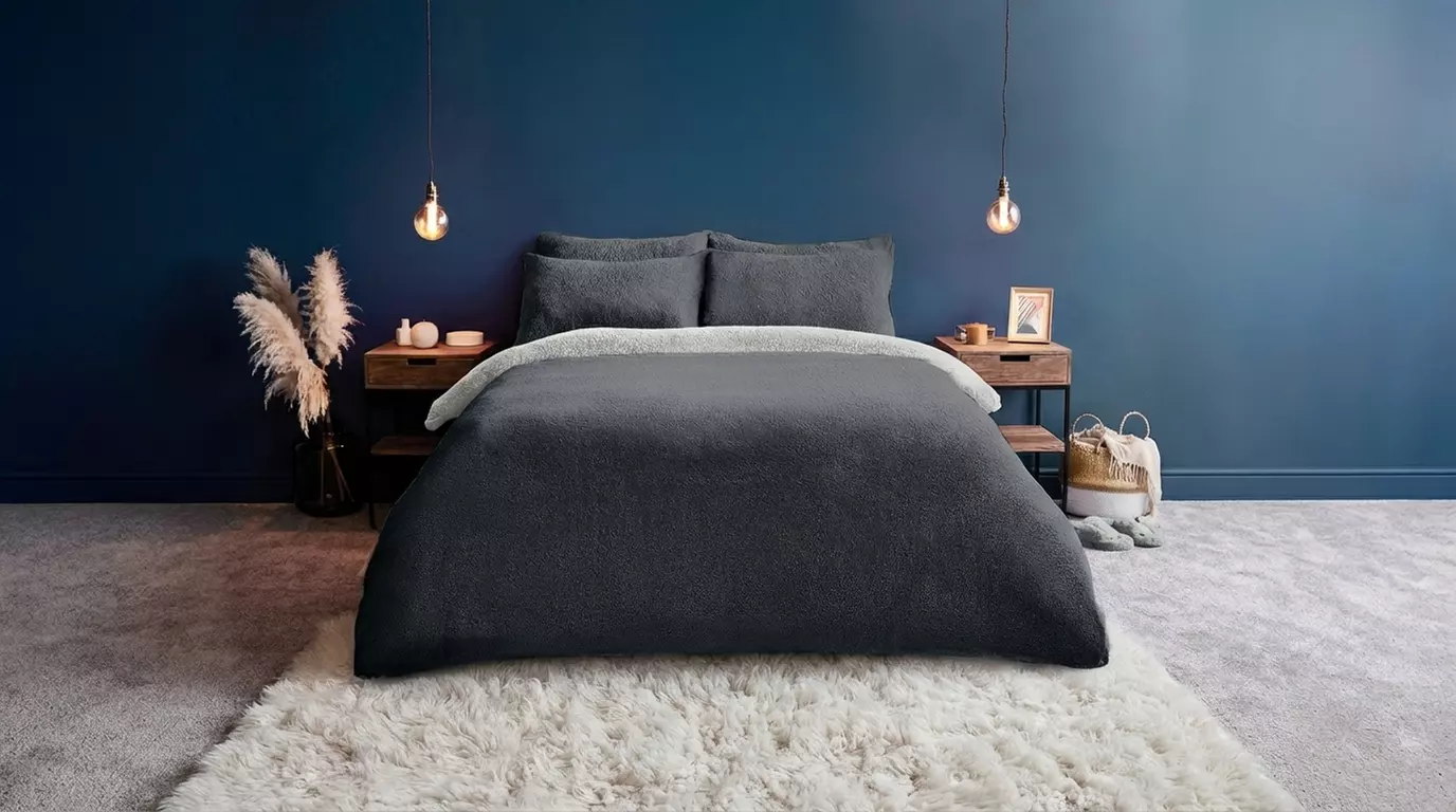 Silentnight Teddy Fleece Reversible Duvet Set