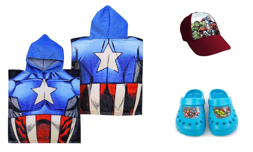 Image 6: Avengers Kids' Summer Bundle