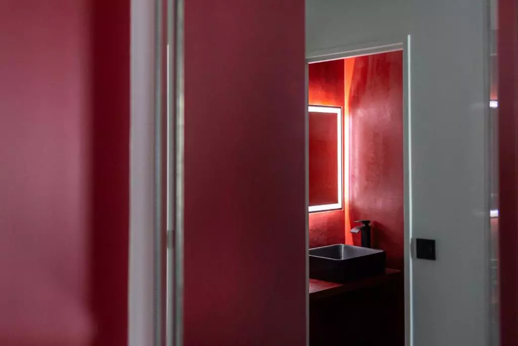 Proche Paris : chambre double avec petit-déjeuner en option