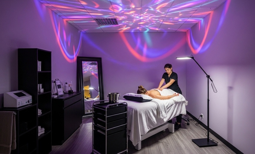 Image 1: Unwind and Relax: 60, 90 or 120-Minute Swedish Massage with Hot Stones