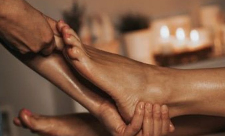 Image 5: Relax Your Way: 30 or 60 Minutes of Choice of Your Massage Adventure!