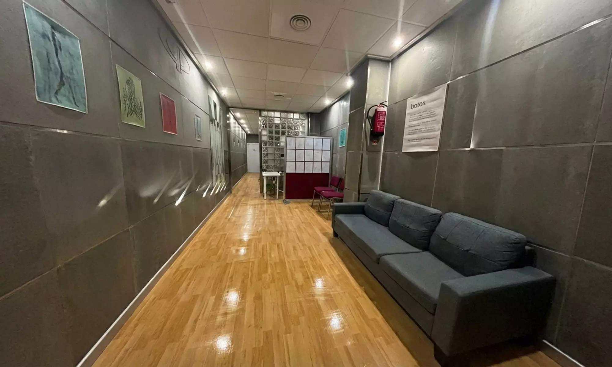 1 o 3 sesiones de manicura y/o pedicura con semipermanente