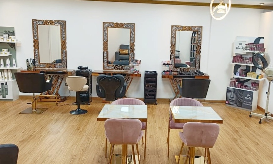 Image 2: Up to 65% Off on  at Pola ladies salon