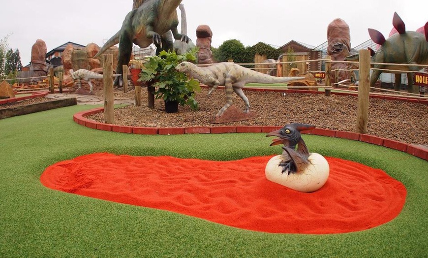 Image 6: Family Ticket to Jurassic Golf